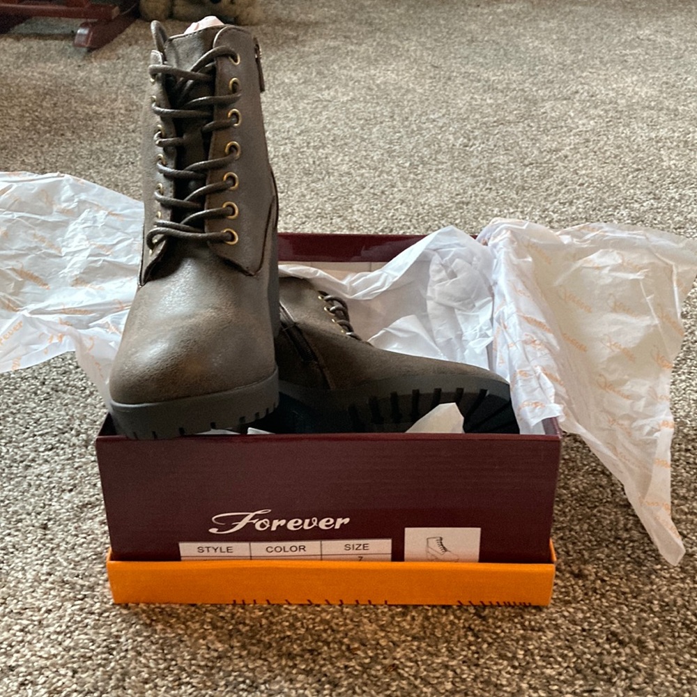 Forever brown ankle boot